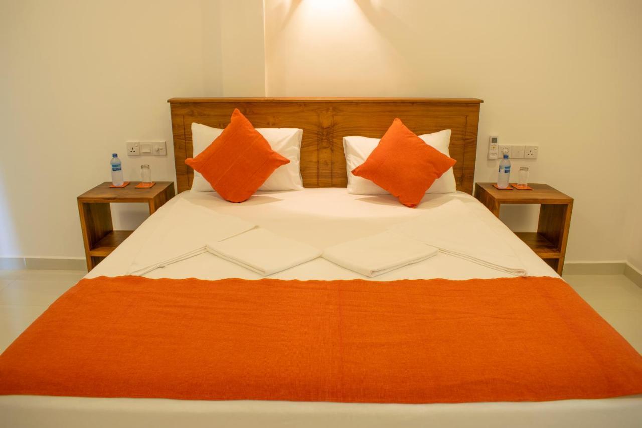 Lavinia Escapes Hotel Dehiwala-Mount Lavinia Eksteriør billede