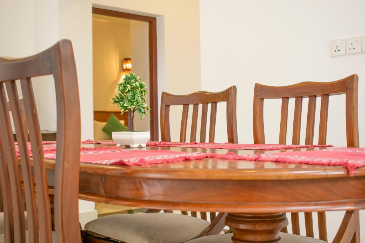Lavinia Escapes Hotel Dehiwala-Mount Lavinia Eksteriør billede