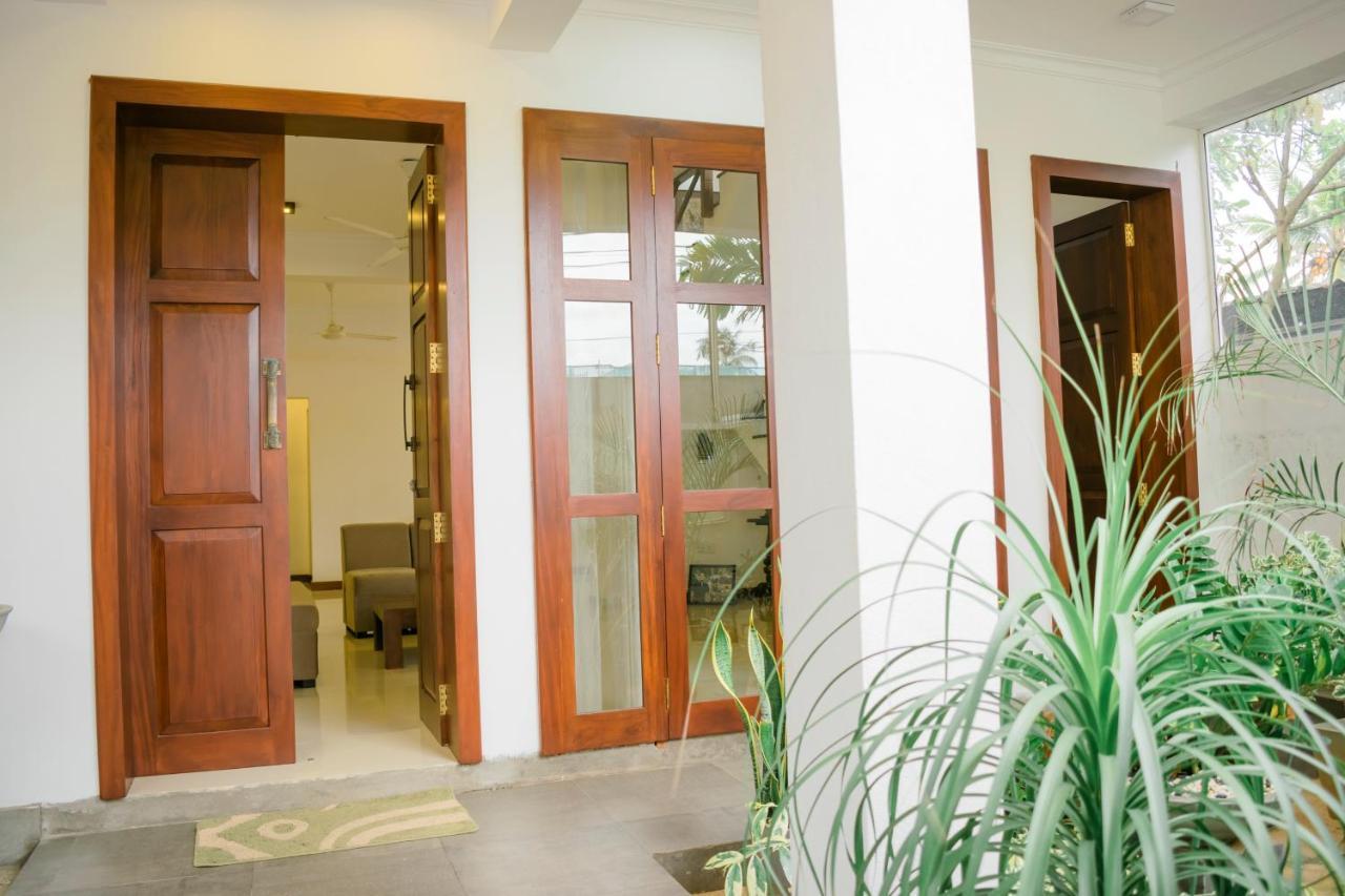Lavinia Escapes Hotel Dehiwala-Mount Lavinia Eksteriør billede