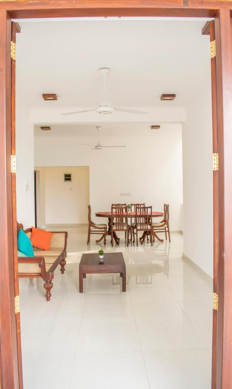 Lavinia Escapes Hotel Dehiwala-Mount Lavinia Eksteriør billede