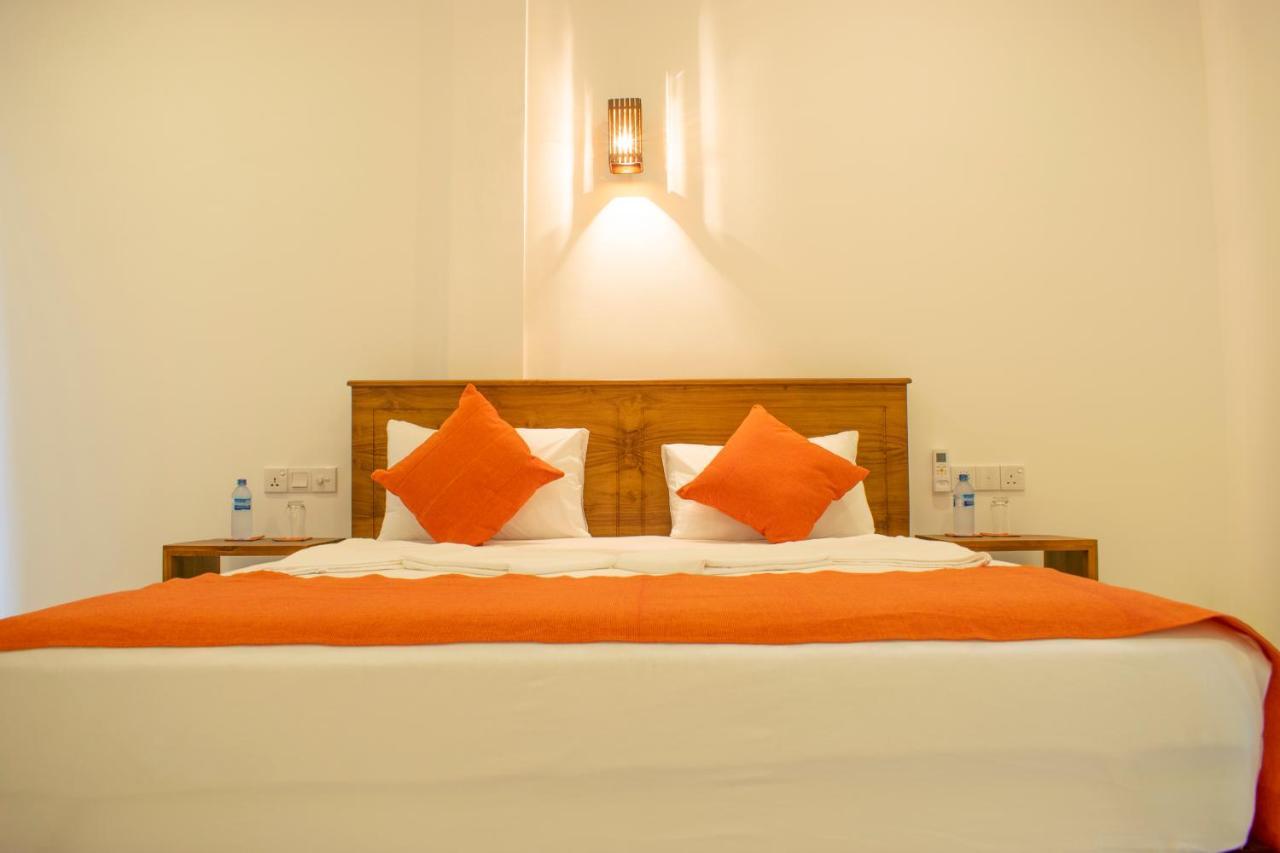 Lavinia Escapes Hotel Dehiwala-Mount Lavinia Eksteriør billede