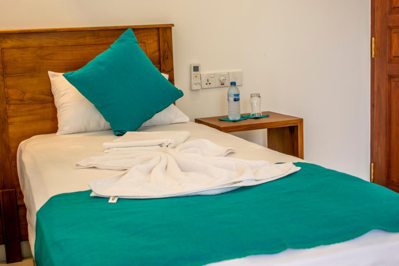 Lavinia Escapes Hotel Dehiwala-Mount Lavinia Eksteriør billede